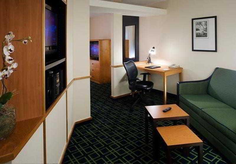 Fairfield Inn & Suites By Marriott Rogers Bilik gambar